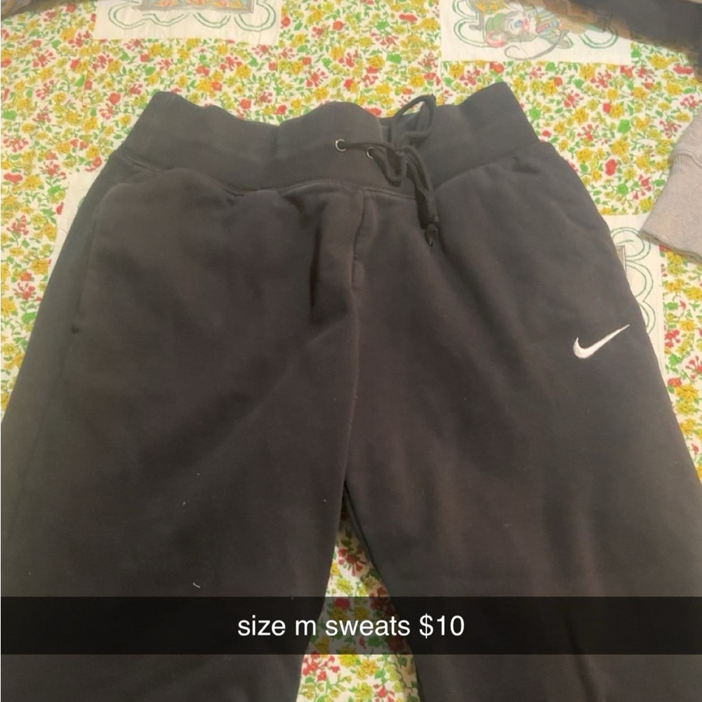 Nike Women’s Black Sweatpants